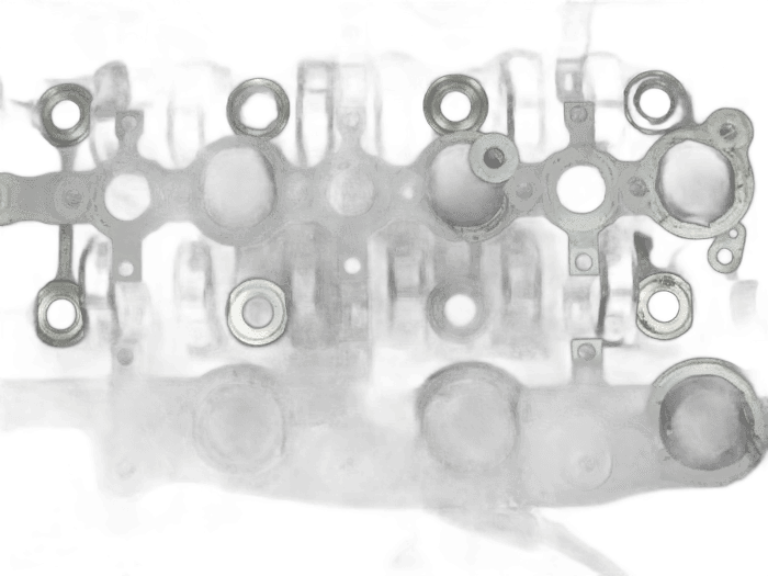 Cylinder Head - Thumbnail 3